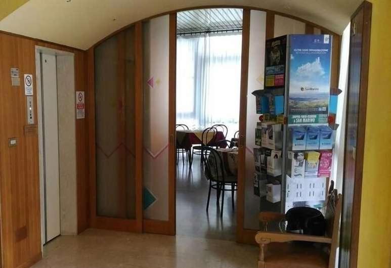 Hotel Sabbia D'Oro Римини Экстерьер фото